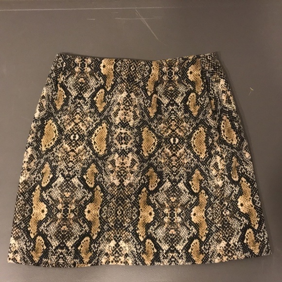 Lily Star Snakeskin button up mini skirt size small - Picture 2 of 4
